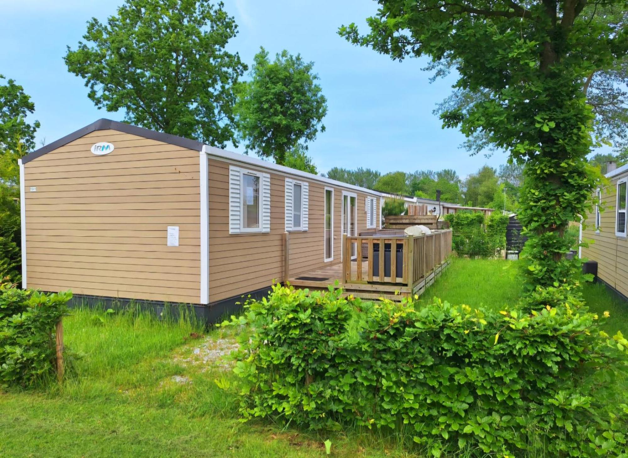 Chalet Enjoy Natur, Und Lauwersoog- 1-6 Pers- 3 Schlafzimmer, 2 Badezimmer- Fruehes Einchecken Ab 14 Uhr